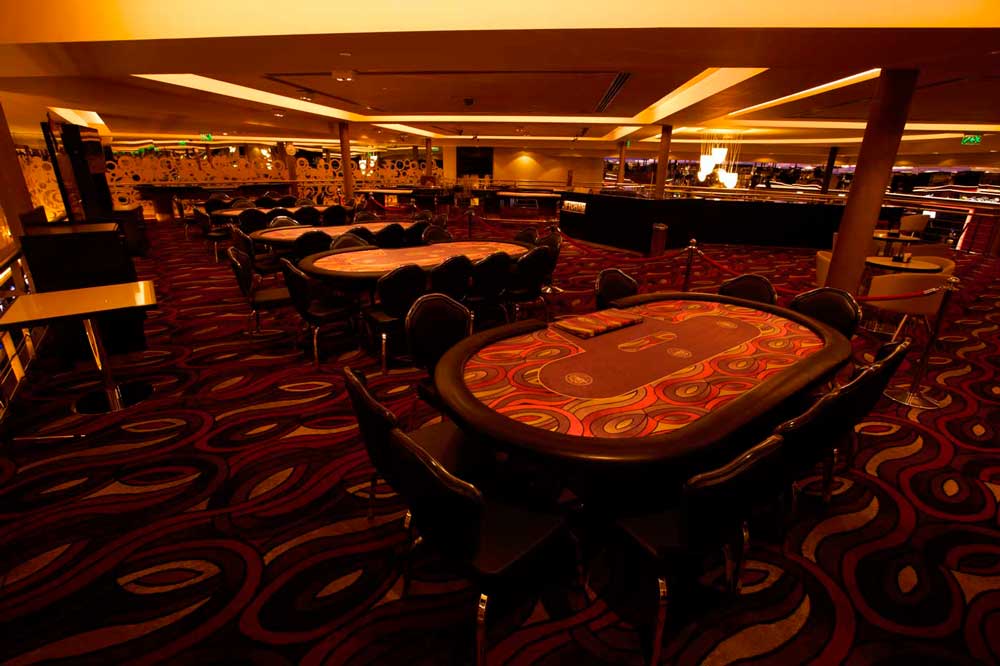 Interior Posadas Casino Central